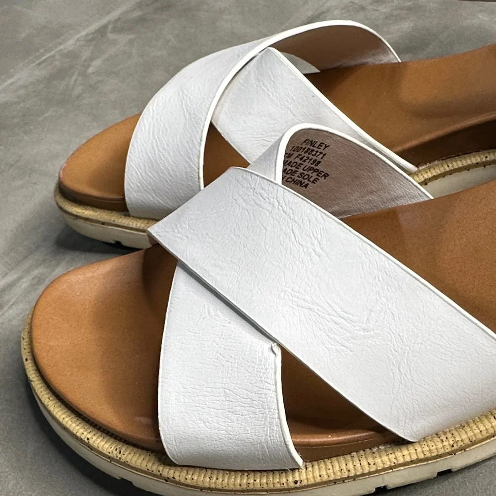 Maison Jules “Finley” White Women's Sandals Size 7